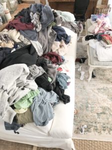 Pile of Clean clothes. Ready to get laundry done in 10 minutes a day. #laundrytime #laundry