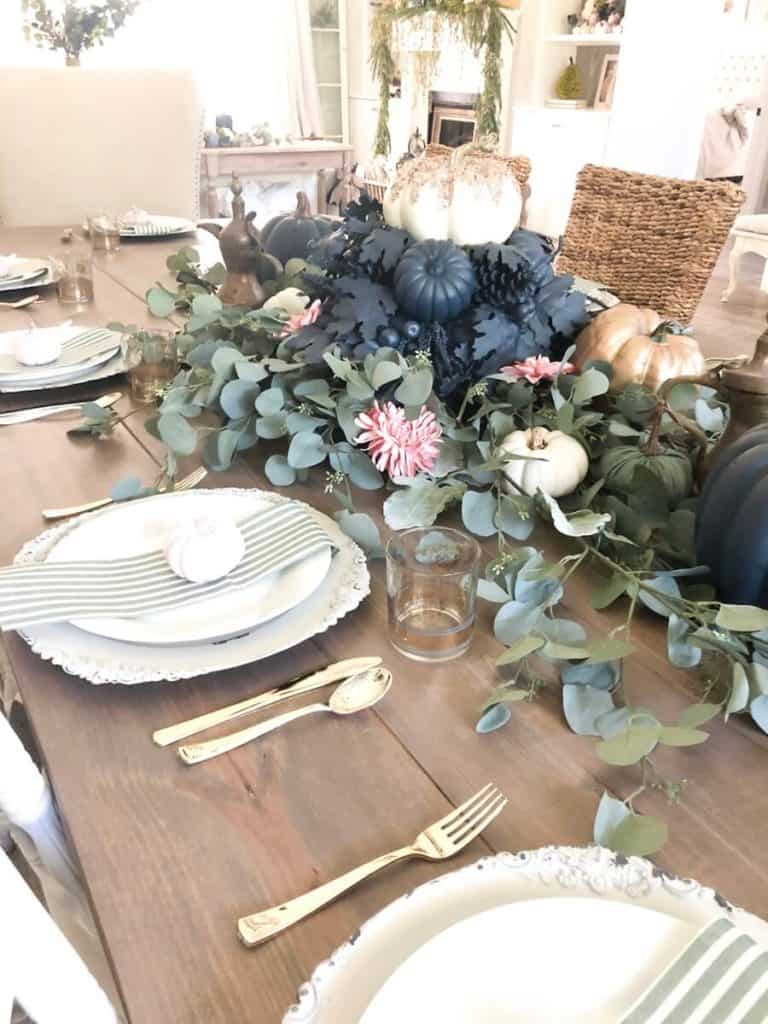 Thanksgiving Table Using Everyday Items - Tribe of Burton