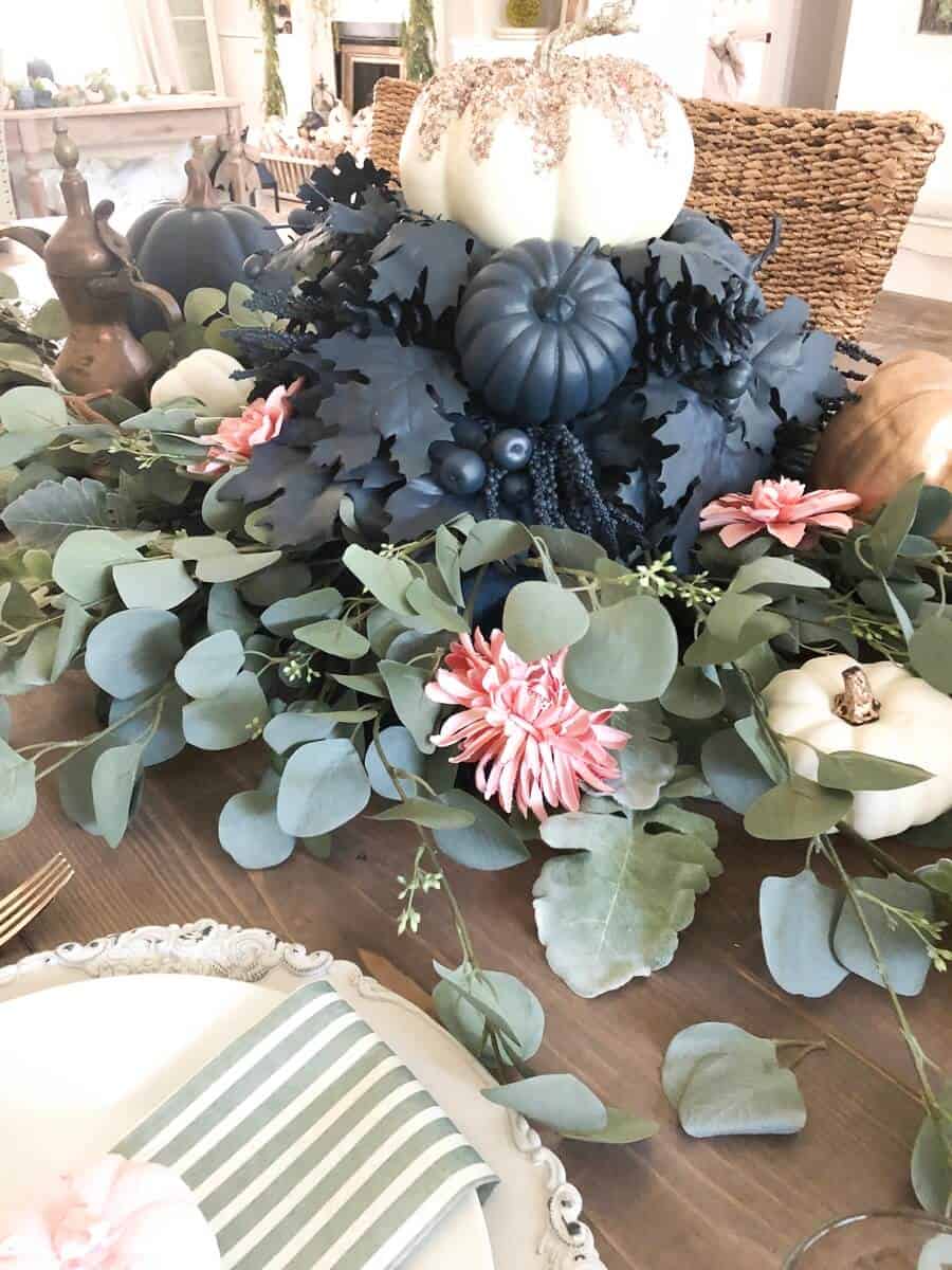 Inexpensive  Fall Tablescape with pumpkins